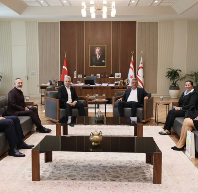 Cumhurbaşkanı Tufan Erh&uuml;rman, T&uuml;rkiye Halk Oyunları Federasyonu ve Kıbrıs T&uuml;rk Halkdansları Federasyonu heyetini kabul etti